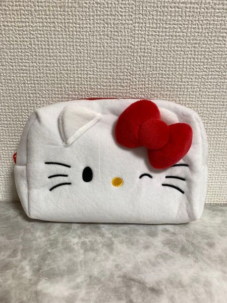 新品未開封!キティー 韓国限定 ポーチ サンリオ ハローキティー