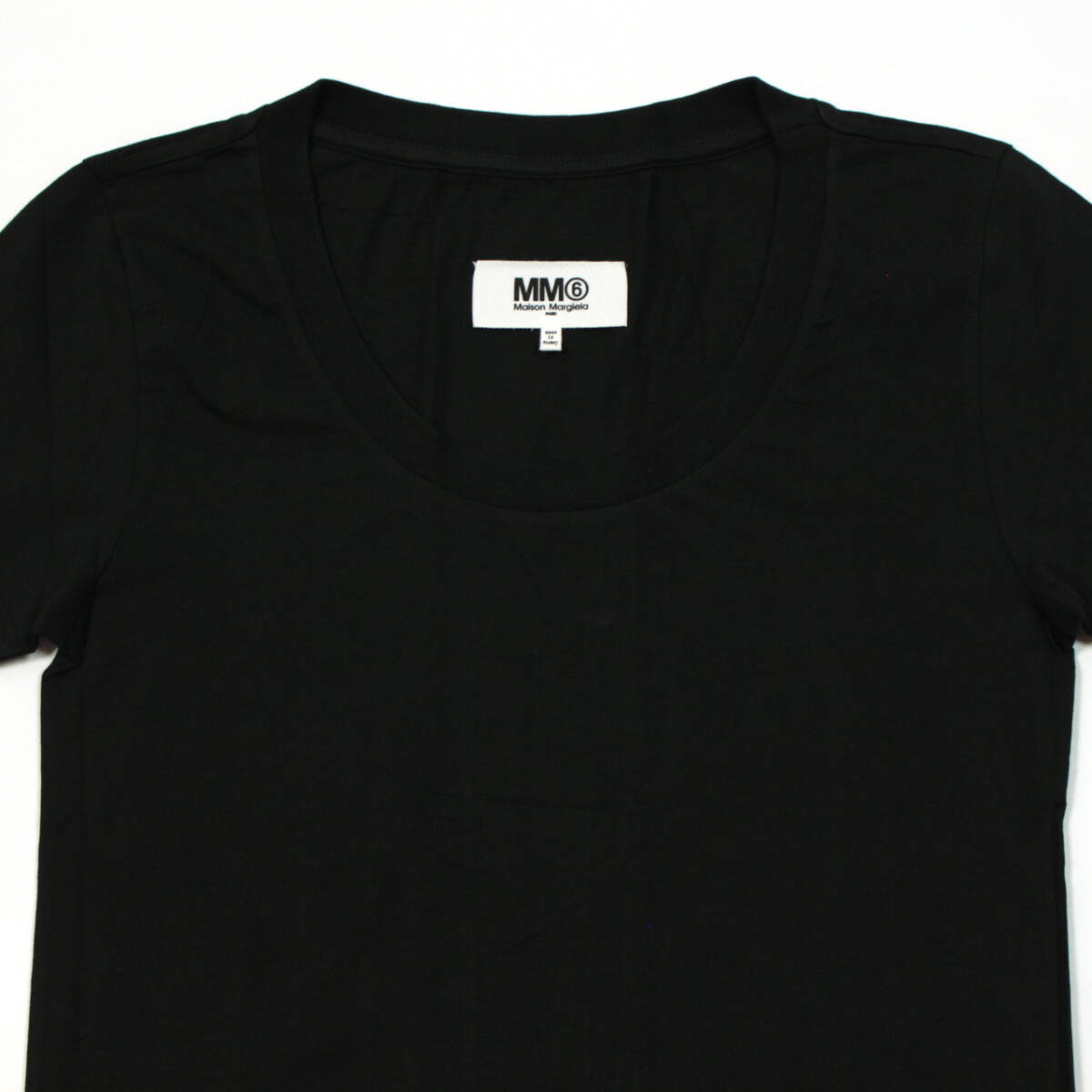 MM6 Maison Margiela 半袖 Tシャツ 3枚セット パックT 1枚でもインナーでも クルーネック / Vネック / Uネック ブラック サイズL MM6 Maison Margiela 半袖 Tシャツ 3枚セット パックT 1枚でもインナーでも クルーネック / Vネック / Uネック ブラック サイズL