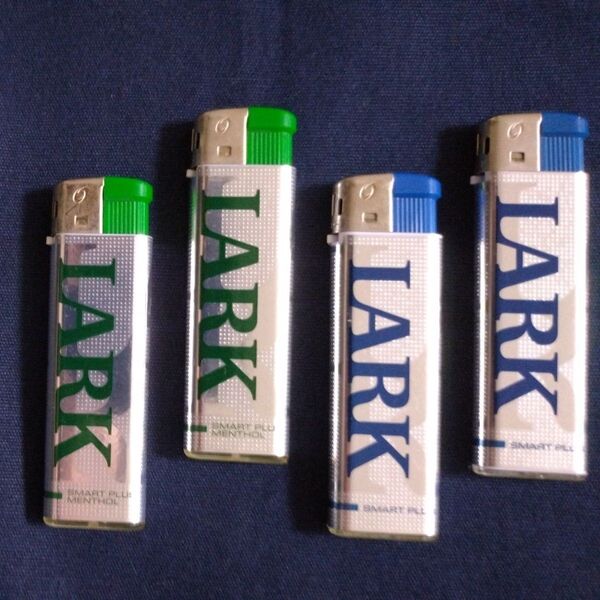 LARK オリジナル ガスライター × 4個 新品 ラーク ガスライター