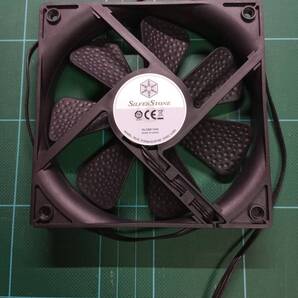 SilverStone 120mm ファン 3PIN RL4Z S1202512LIW-3M
