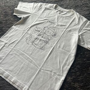ユニクロ KAWS セサミストリート コラボtシャツ 半袖Tシャツ