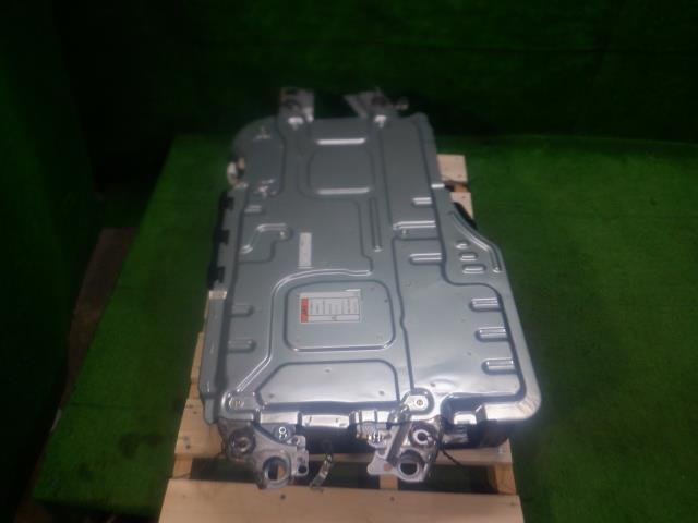 ヴェゼル DAA-RU4 HV・EV・FCVバッテリー ハイブリッドX 4WD NH731P 1D100-51E-904