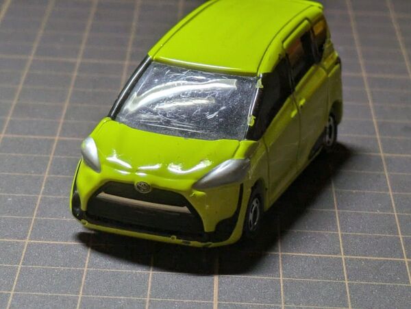 トミカ トヨタ シエンタ ルース