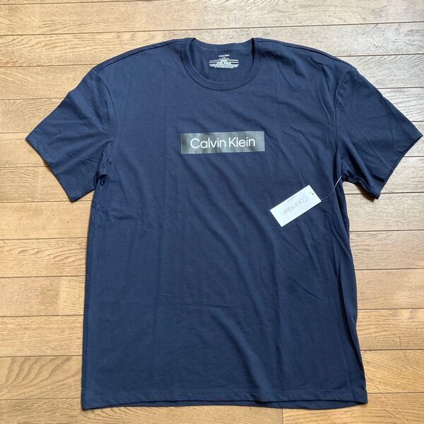 カルバンクラインTシャツL