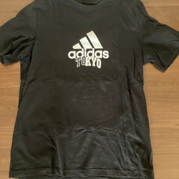 adidas Tシャツ
