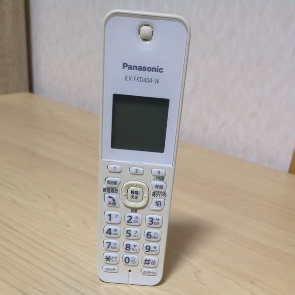 パナソニック 増設用子機KX-FKD404-W Panasonic 動作確認済バッテリー未付属 Panasonic Album