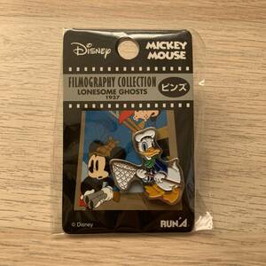  Disney LONESOME GHOSTS Mickey. ..... Donald pin badge * new goods 