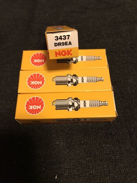 DR9EA GPZ400 FX400 GSX1100ゼファー750 スパーク プラグ 新品 NGK