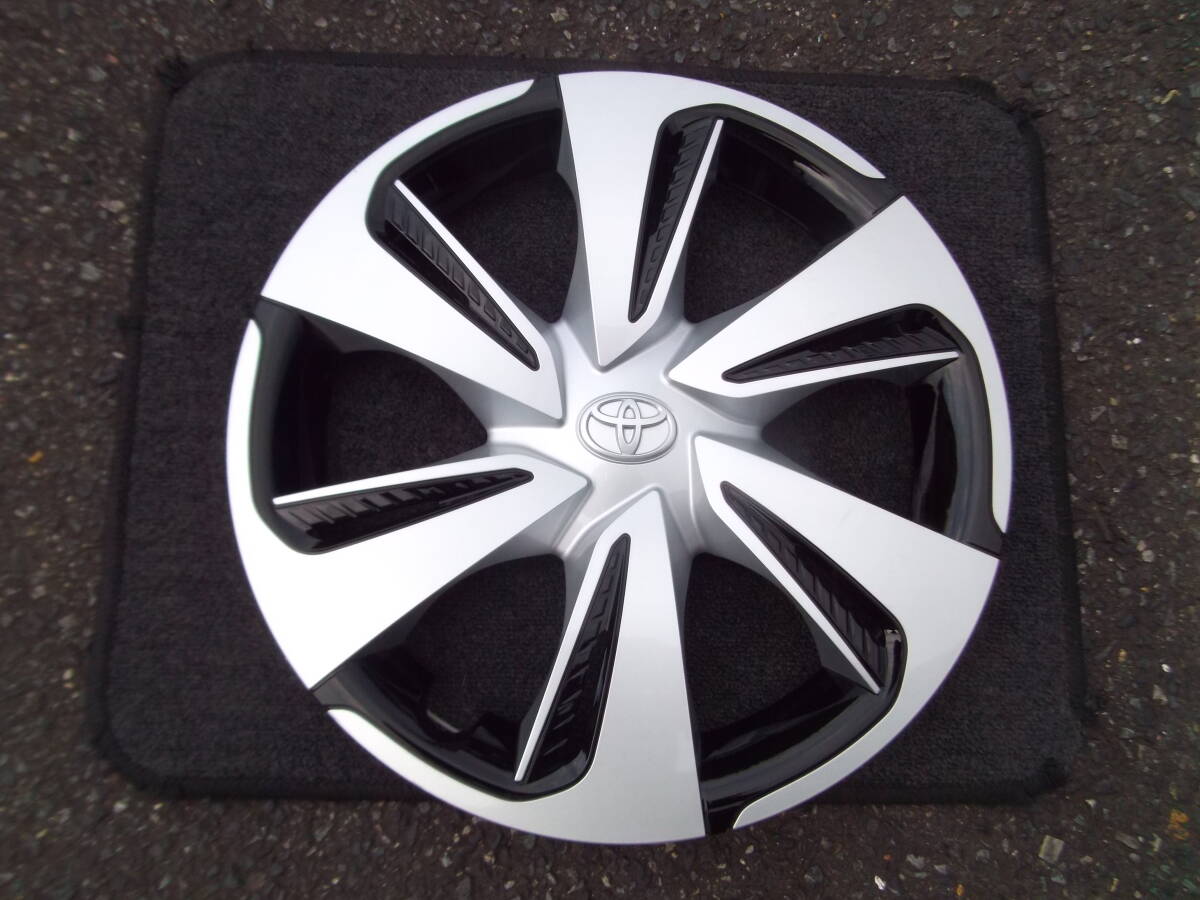 ぱーぱパパ様専用 新型シエンタ ホイールキャップ&スチールホイールセット ぱーぱパパ様専用 新型シエンタ ホイールキャップ&スチールホイールセット