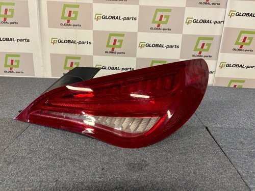 【GPマテリアル】 純正品 メルセデスベンツ テールライト 右 A1179060601
