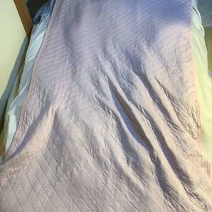 敷きパッド シーツ シングル 500円以上複数10%商品オマケ 幅101長203cm タグ無 合繊か化繊 固定ゴム無 少し糸抜け有 薄桃色 60