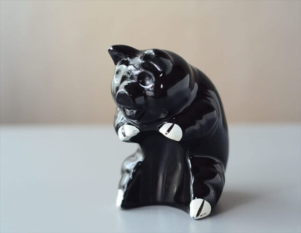 ドイツのかわいいブタの貯金箱 セラミック フィギュア オブジェ Piggy bank 黒色 ブラック セラミック ヴィンテージ アンティーク ig4056