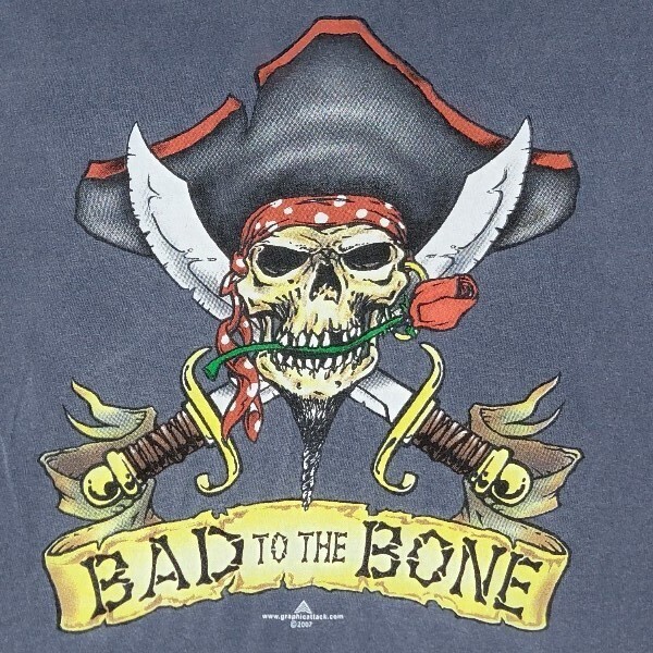 【良フェード】00S【graphicattack】BAD TO THE BONE 半袖 Tシャツ L 2006 パイレーツ 骸骨 スカル