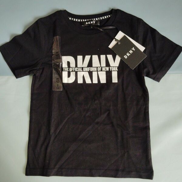 新品タグ付き 6歳 114cm DKNY T シャツ 半袖Tシャツ 黒