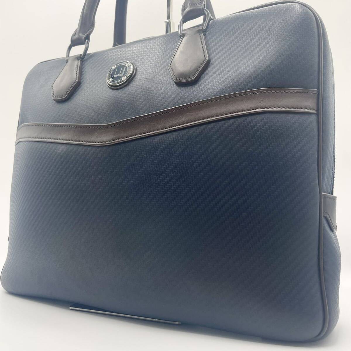 極美品✨ダンヒル シャーシ ビジネスバッグ A4収納可 レザー 極美品✨ダンヒル シャーシ ビジネスバッグ A4収納可 レザー