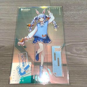ホロライブ 台湾 コラボカフェ限定 アクリルスタンド 兎田ぺこら