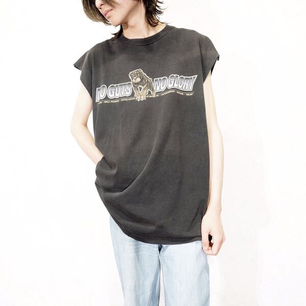 90’s USA VINTAGE DODOWG DOG PRINT FADE DESIGN NO SLEEVE MADE IN USA/90年代アメリカ古着わんこプリントフェードノースリーブ