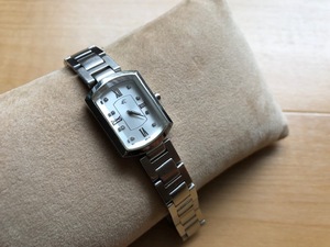  excellent level good design 4*Cyondosi- cut glass Stone index silver color original SS breath quarts lady's wristwatch 