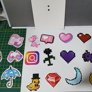 ピクセルアート系ステッカー17枚セット、ゲーム、ゲーマー、レトロドット、アニメ、可愛い