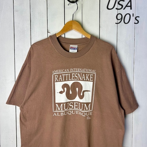 T●369 USA古着 90s USA製 RATTLESNAKE ガラガラヘビ Tシャツ XL 薄茶 オールド ヴィンテージ アメリカ古着 蛇 スネーク Hanes