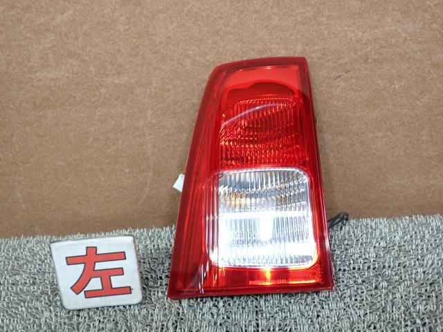 トッポ DBA-H82A 左テールランプ 33924 トッポ DBA-H82A 左テールランプ 33924