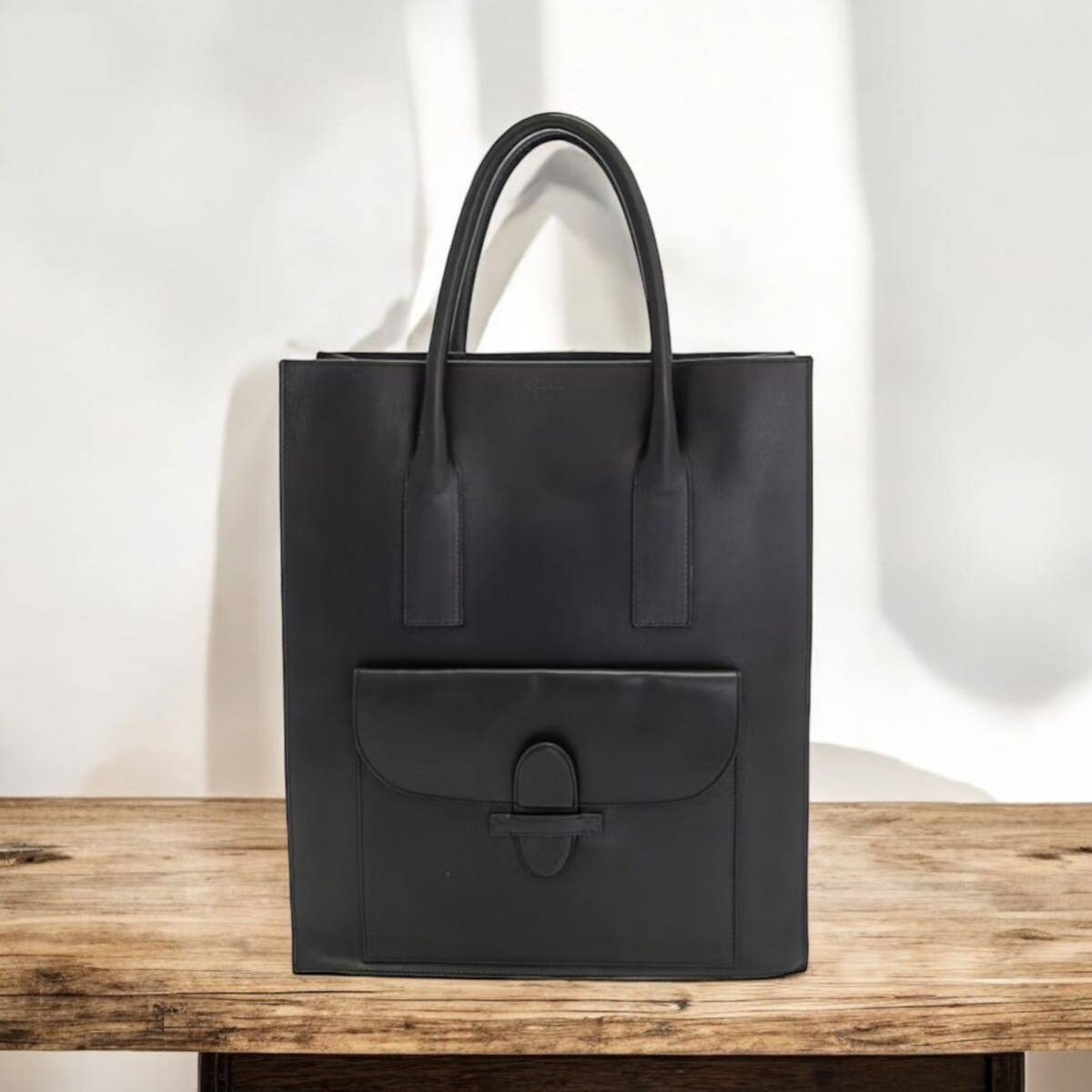 レアCELINE セリーヌ スクエア型 レザー トートバッグ レアCELINE セリーヌ スクエア型 レザー トートバッグ OLD CELINE ロゴ