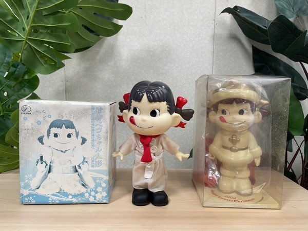 ♥️ペコちゃん♥️キャリーバッグ&プレミアム ペコちゃん 人形 貯金箱 2個セット❣️ Yahoo!オークション -「ペコちゃん貯金箱」の落札相場・落札価格
