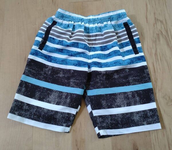 ★中古美品★水着 男の子(海水パンツ)130サイズ ブルー×白×黒 プール 海水浴 水遊び