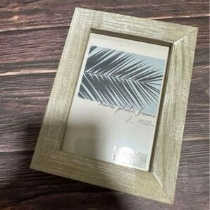 ベージュウッド L判サイズ プラスチックタイプ ナチュラルな木目フレーム 写真立て