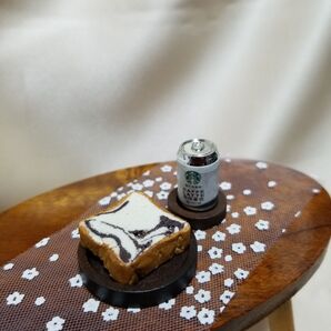【ミニチュア】マーブル食パン&スタバ缶コーヒー&木製トレイ 4点セット
