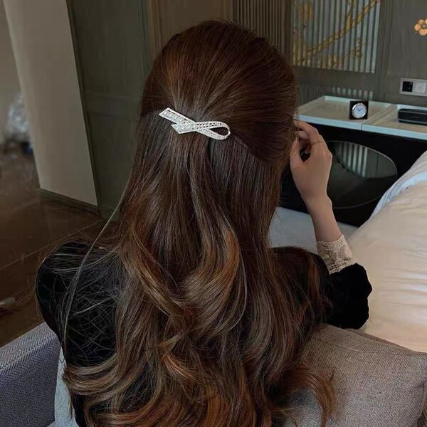 可愛いヘアクリップ ヘアピン 髪飾り キラキラ 1本
