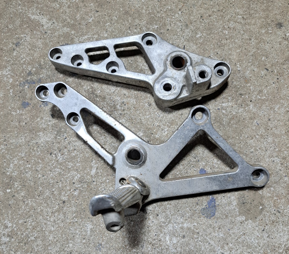 CBR400F タンクの値段と価格推移は?|71件の売買データから CBR400F タンクの値段と価格推移は?|71件の売買データから