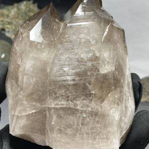 【ツイン】ネパール ガウリシャンカール産 スモーキークオーツ 約710g 磨きなし 1205