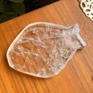 天然水晶の小物トレー(魚)