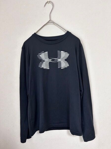 UNDER ARMOR アンダーアーマー 150 YLG 長袖 Tシャツ ブラック スポーツウエア