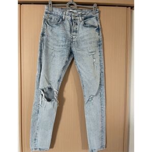 ZARA スキニーダメージジーンズ