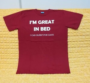 I’M GREAT IN BED★おもしろジョークTシャツ★40★Ｍ～L★赤★レッド★コットン100％★激安★お買い得★