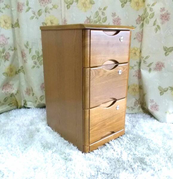 キャビネット 小引出 収納庫 小物整理 チェスト タモ材無垢 カギ付き 32cm巾 展示品処分