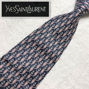 ■美品■Yves saint Laurent イヴサンローラン ネクタイ ウロコ 百合の紋章風 総柄 シルク100% 日本製 ブルー×ピンク ビジネス