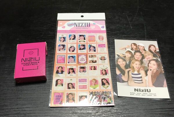 NiziU グッズセット ステッカーブック ステッカー ポストカード