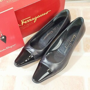 美品 フェラガモ ブラックレザー パンプス 5 D イタリア製 Salvatore Ferragamo