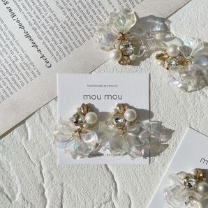 12/1までの出品【 ピアス / イヤリング】オーロラフラワー