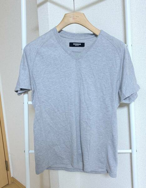 1PIU1UGUALE3 RELAX ベーシックVネックTシャツ トップグレー L