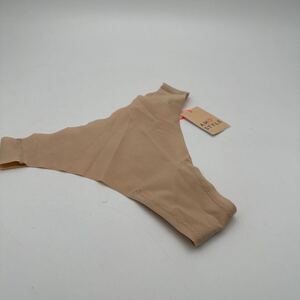 M ■ 87ー95 トリンプ ショーツ アモスタイル ベージュ Tバック シームレス