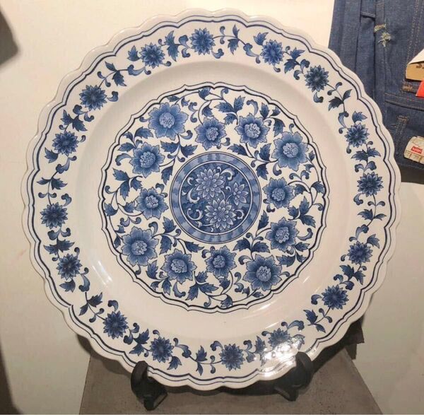 蓮花紋染付大皿 染付陶器 大型飾り皿 インテリアプレート 中古 Ceramic Plate