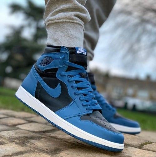 Nike Air Jordan 1 Retro High OG "Dark Marina Blue"