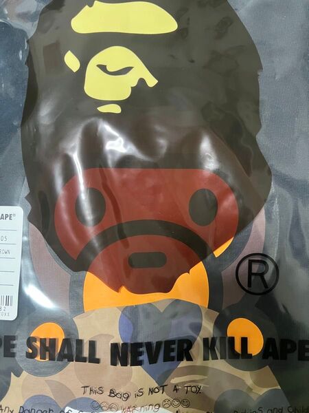 【新品未使用】アベイシングエイプ Tシャツ xs