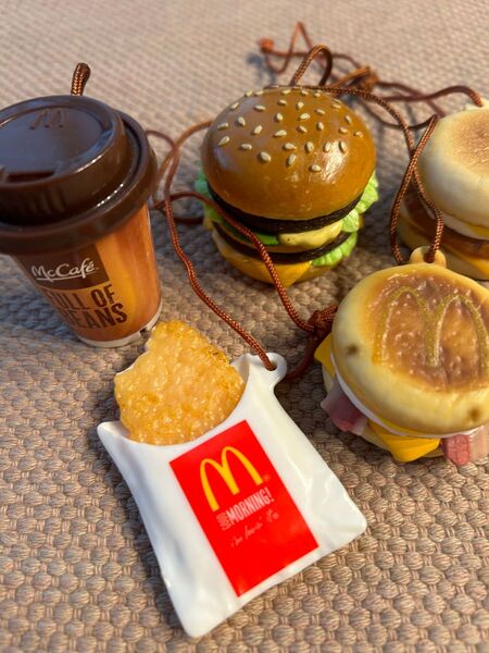 マクドナルド ハッピーセット フィギュア バーガー7点