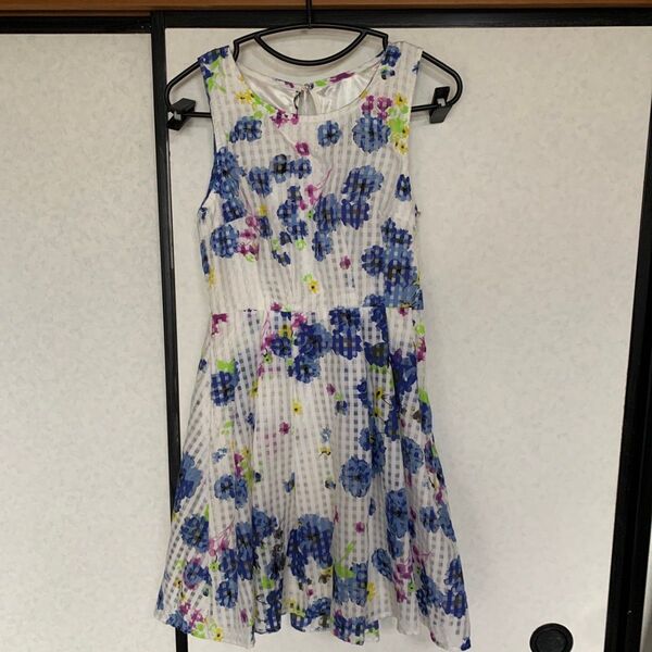INGNI 新品 ノースリーブ ワンピース花柄オーガンジー