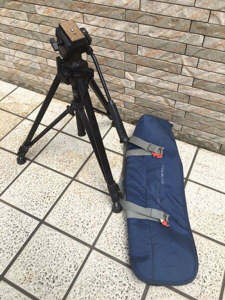 送料無料。雲台から油漏れ。パナソニック Panasonic VZ-CT55 ビデオ三脚 ハクバケース付き カメラ用三脚 管理chiyo2407016600021
